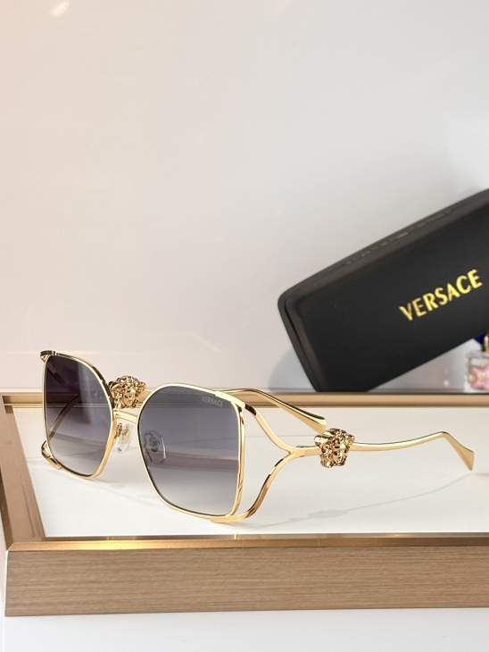 Picture of Versace Sunglasses _SKUfw77894074fw